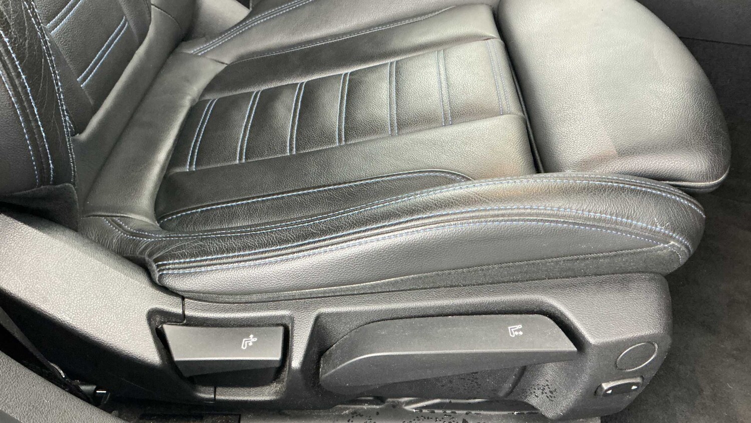 Used BMW 3 Series 2019 for sale - 77648790: Photo 17