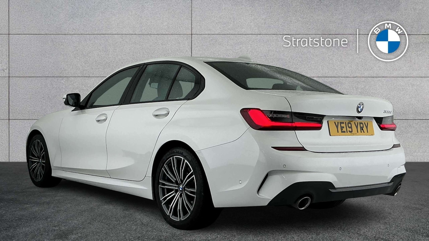 Used BMW 3 Series 2019 for sale - 77648790: Photo 2