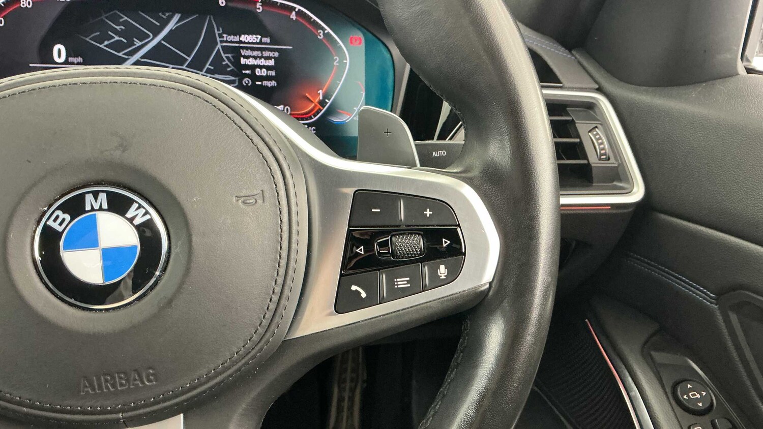 Used BMW 3 Series 2019 for sale - 77648790: Photo 31