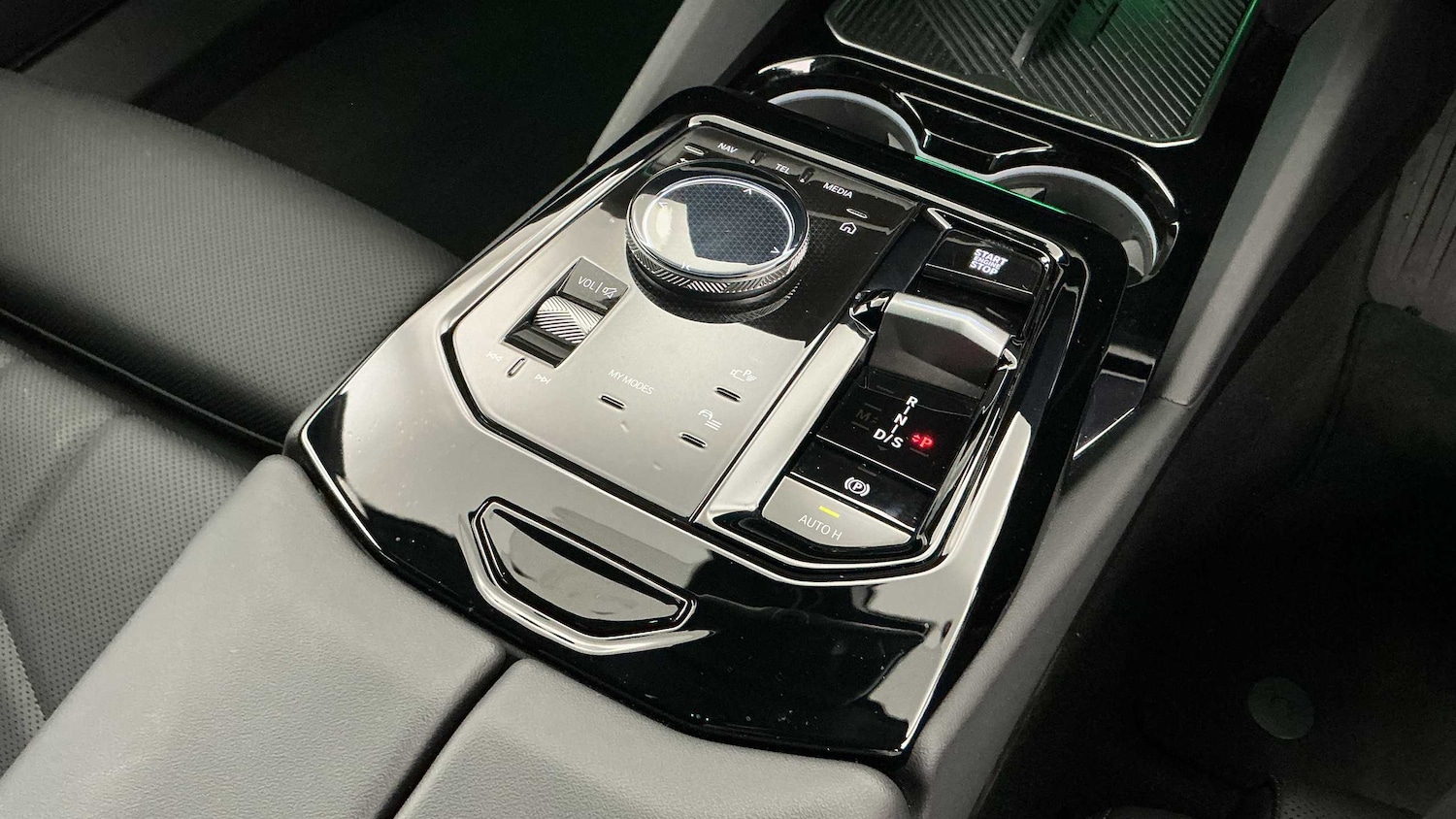 Used BMW 5 Series 2025 for sale - 76610729: Photo 10