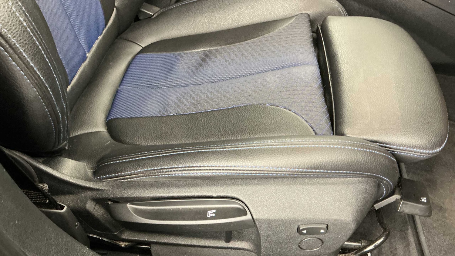 Used BMW 1 Series 2023 for sale - 76774088: Photo 19