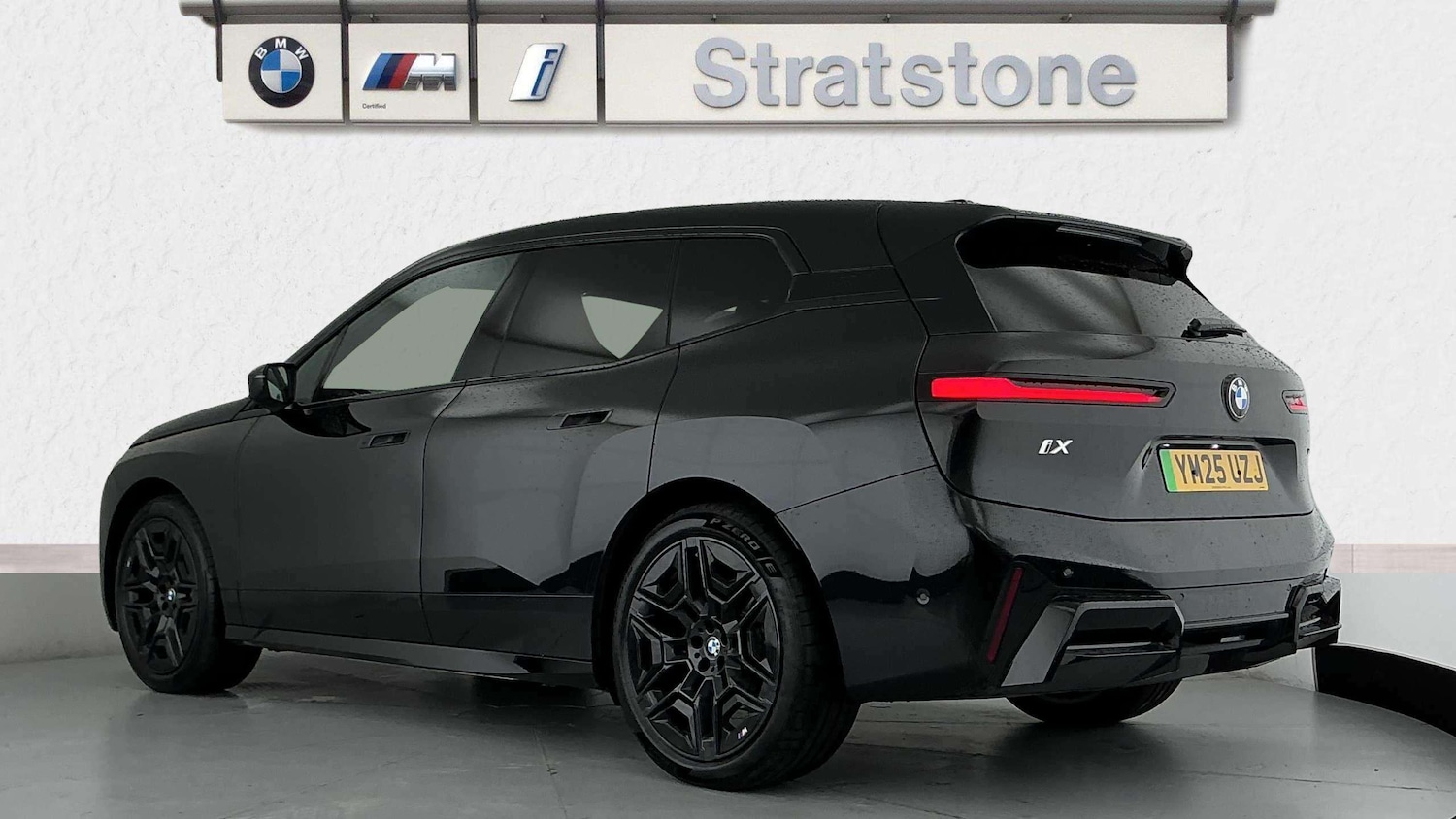 Used BMW iX 2025 for sale - 77553130: Photo 2