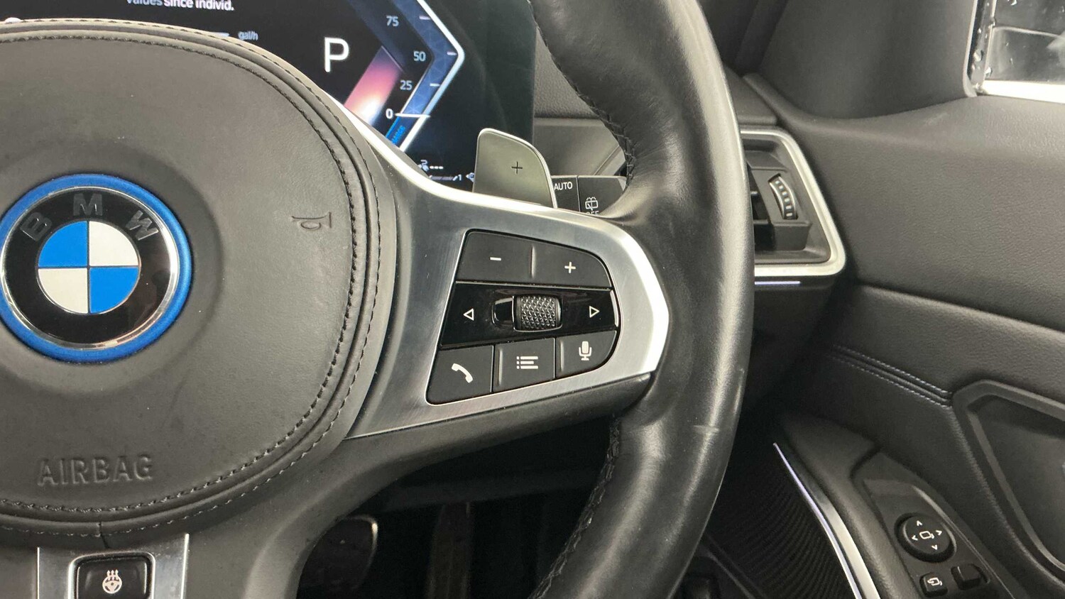 Used BMW 3 Series 2023 for sale - 77913758: Photo 33