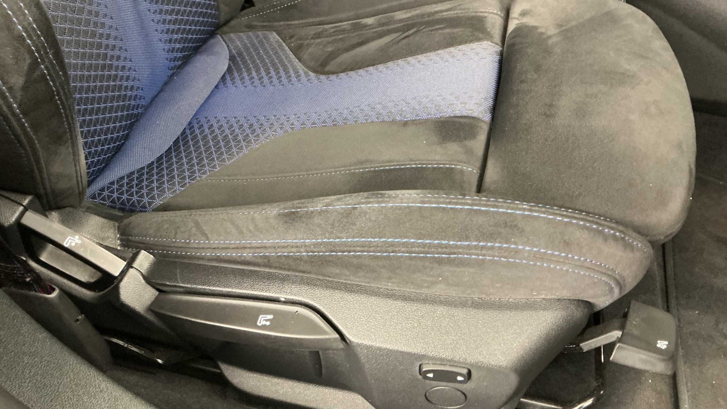 Used BMW 1 Series 2024 for sale - 76488115: Photo 20