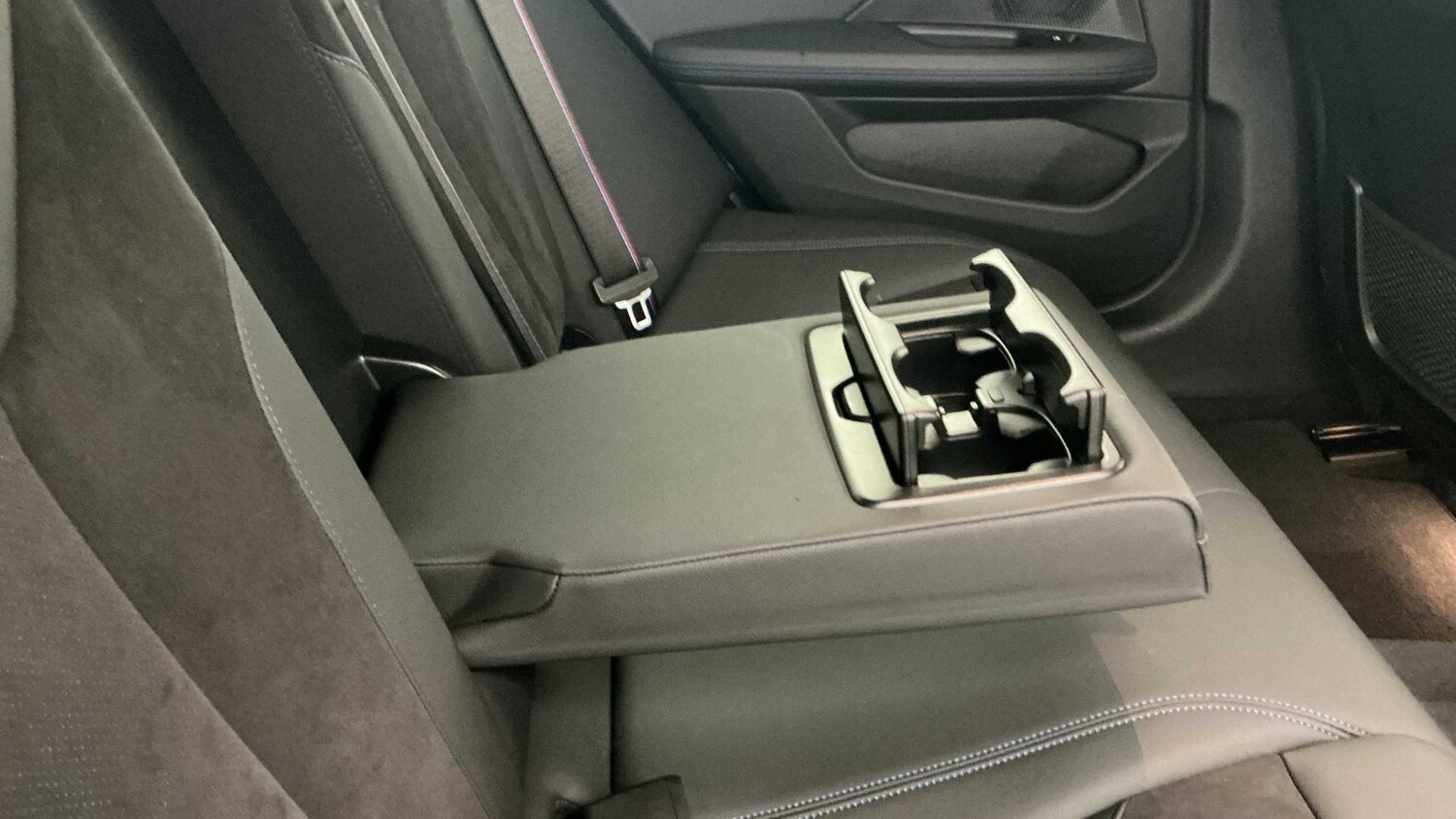 Used BMW i4 2023 for sale - 77698914: Photo 34