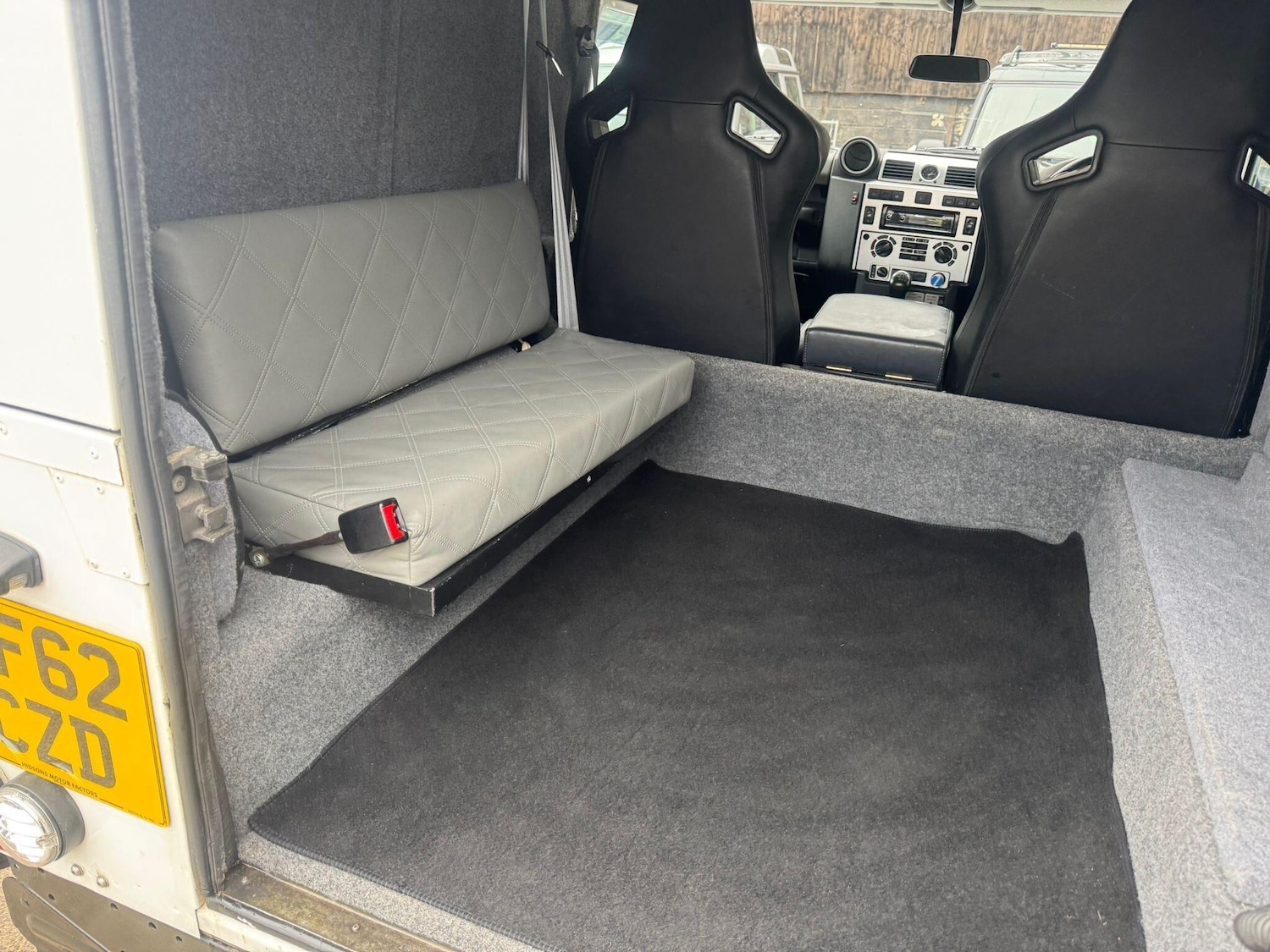 Used Land Rover Defender 90 2012 for sale - 77081584: Photo 53