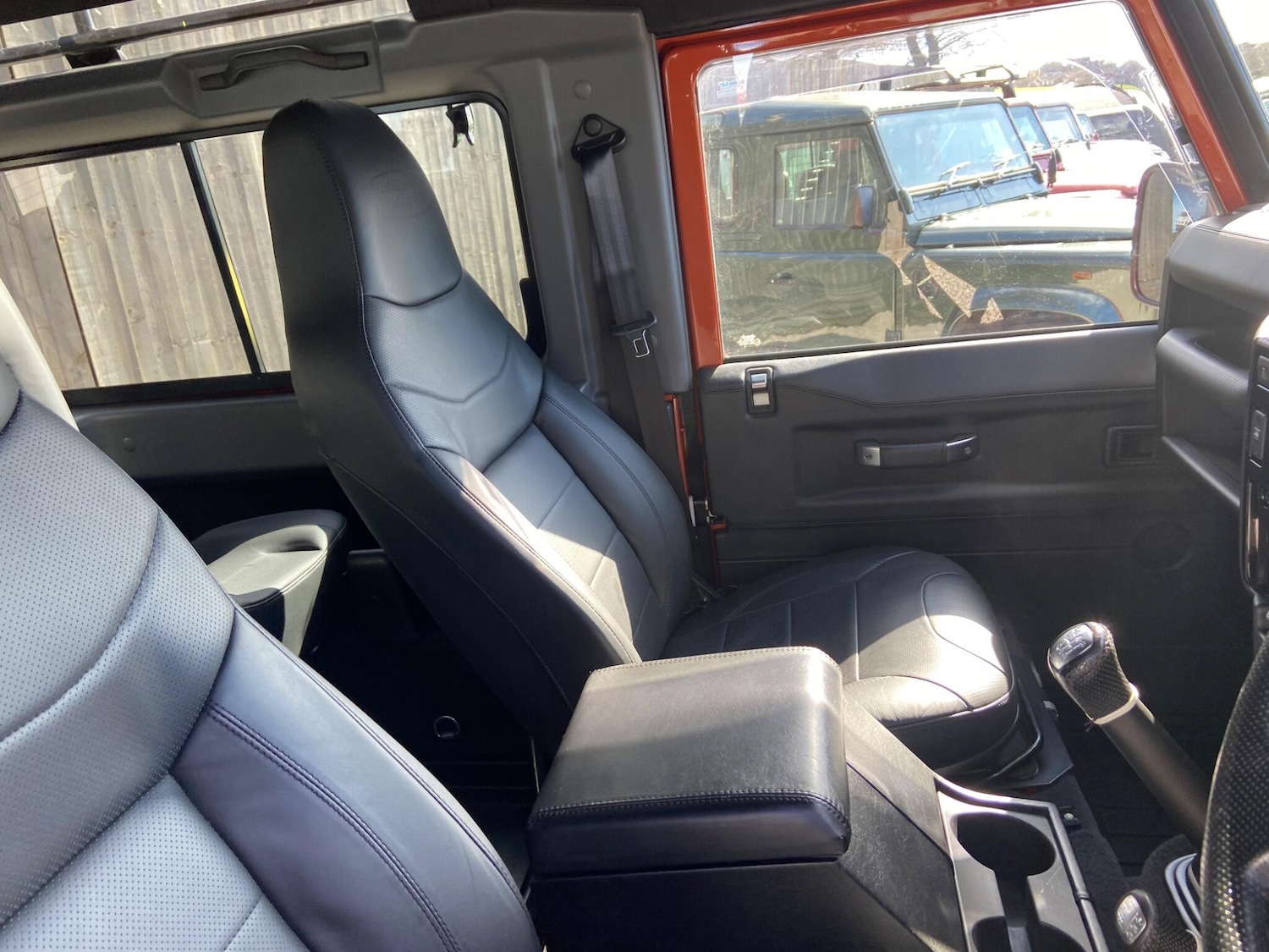 Used Land Rover Defender 90 for sale - 78115914: Photo 34