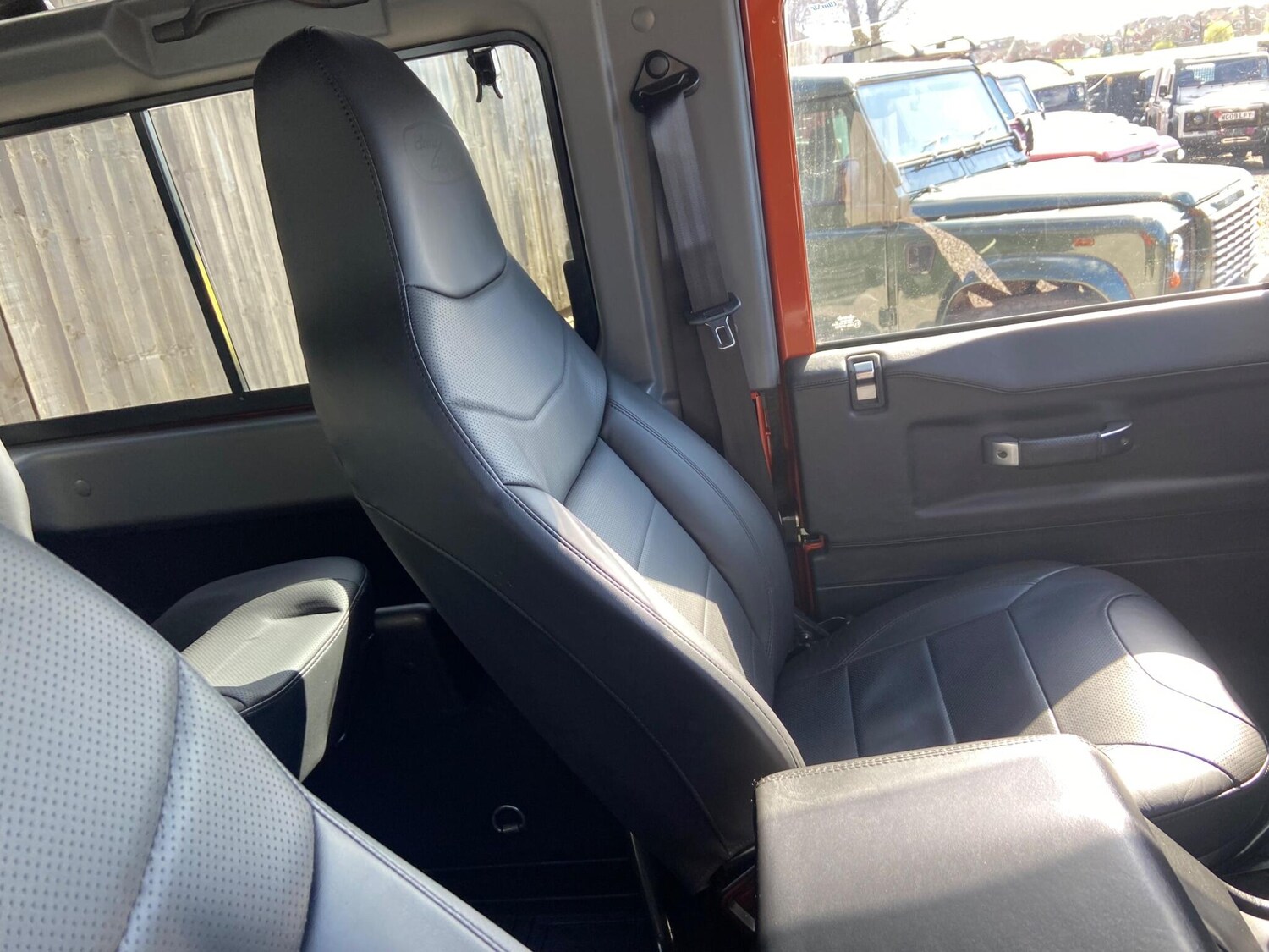 Used Land Rover Defender 90 for sale - 78115914: Photo 97