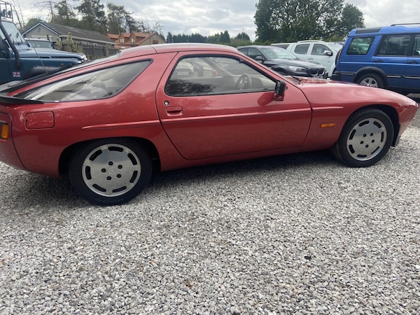 Used Porsche 928 1981 for sale - 75769182: Photo 43