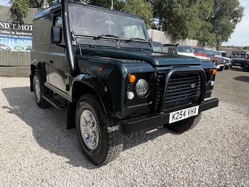 Used Land Rover Defender 90 1993 for sale - 79484130: Photo