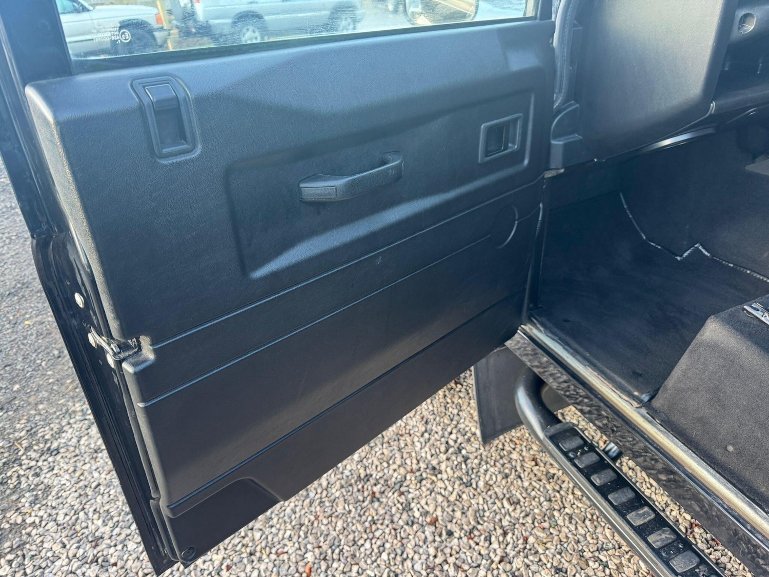 Used Land Rover Defender 90 2011 for sale - 77203089: Photo 72