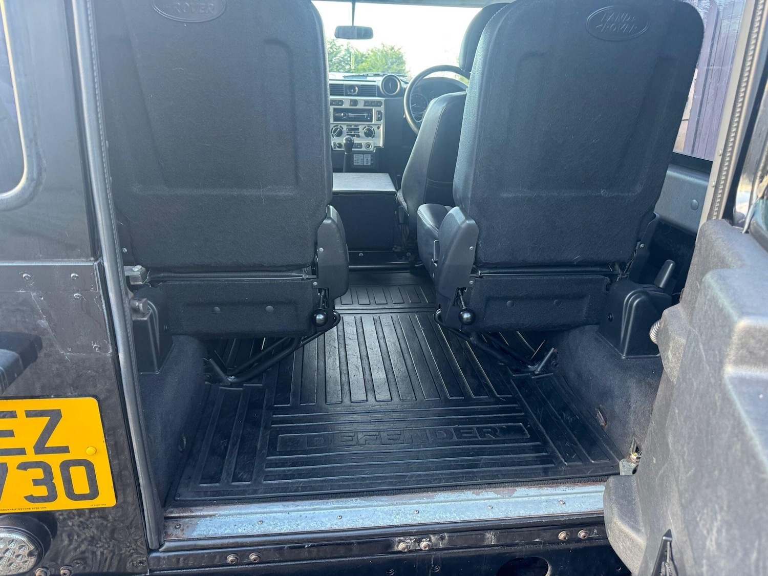 Used Land Rover Defender 90 2011 for sale - 77203089: Photo 74