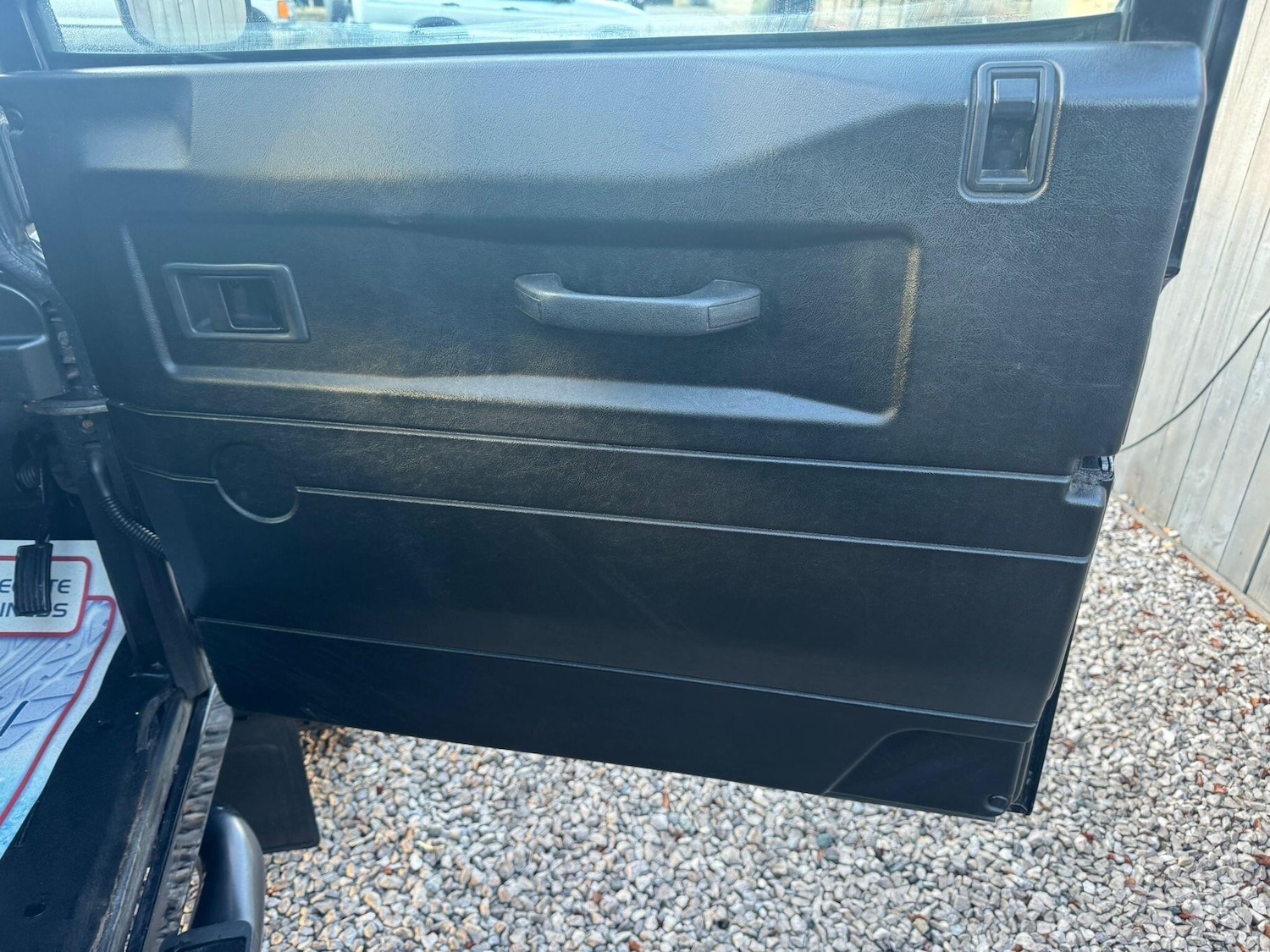 Used Land Rover Defender 90 2011 for sale - 77203089: Photo 76