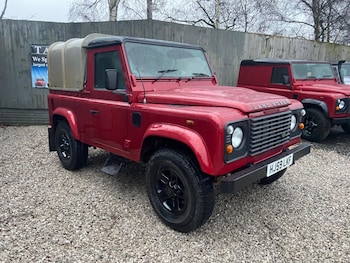 Land Rover Defender 90 feature image