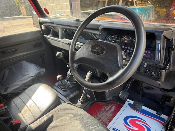 Used Land Rover Defender 90 1993 for sale - 76121957: Photo 15