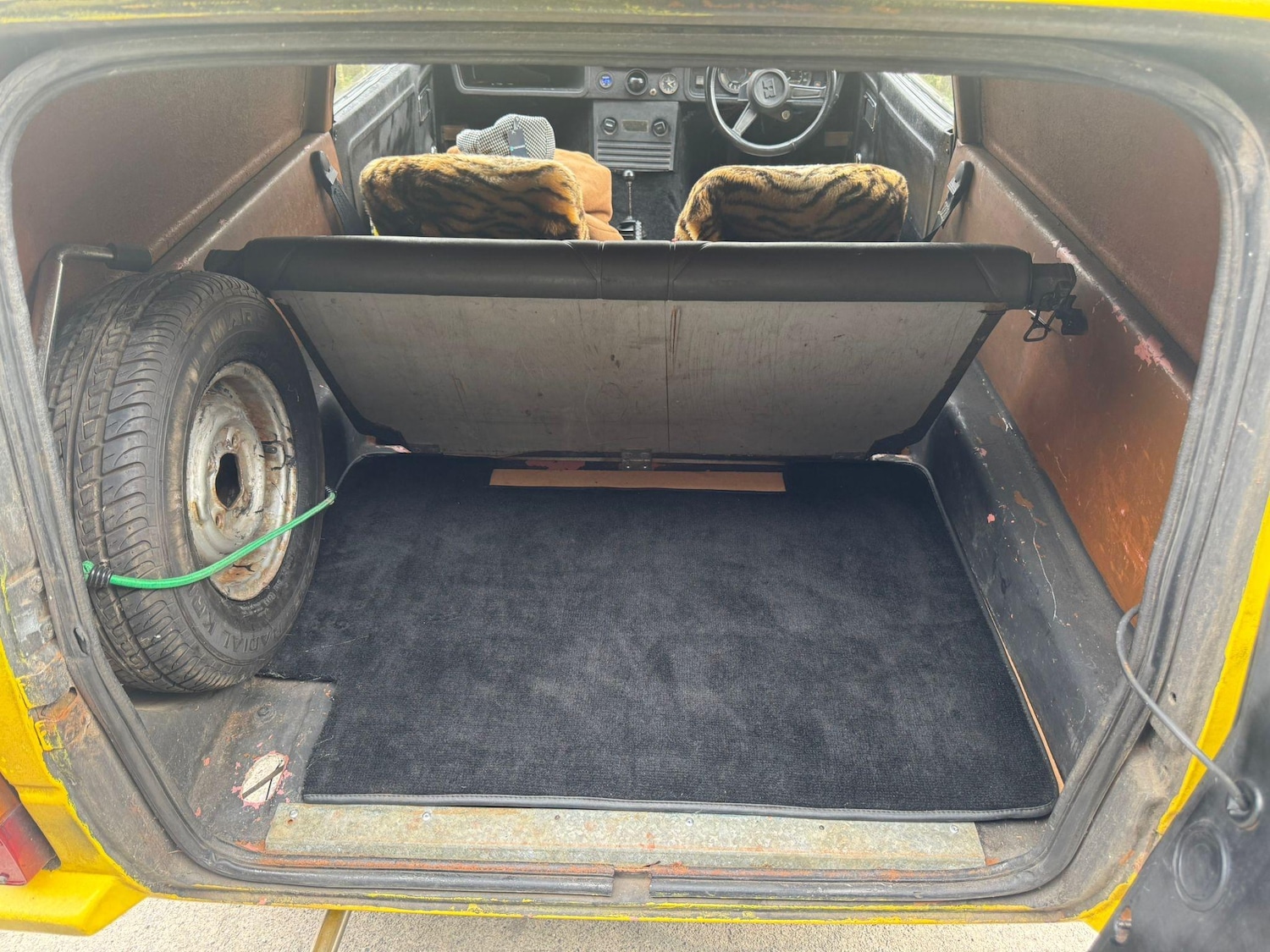 Vehicle 28