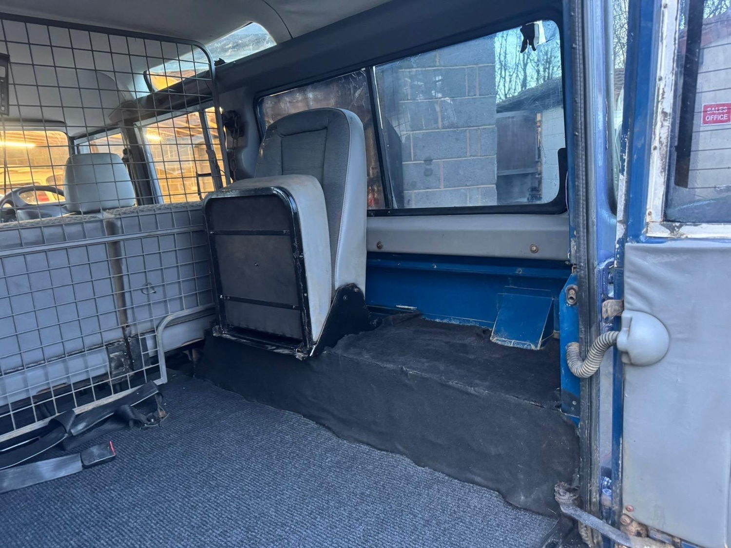 Used Land Rover Defender 2000 for sale - 76866514: Photo 74