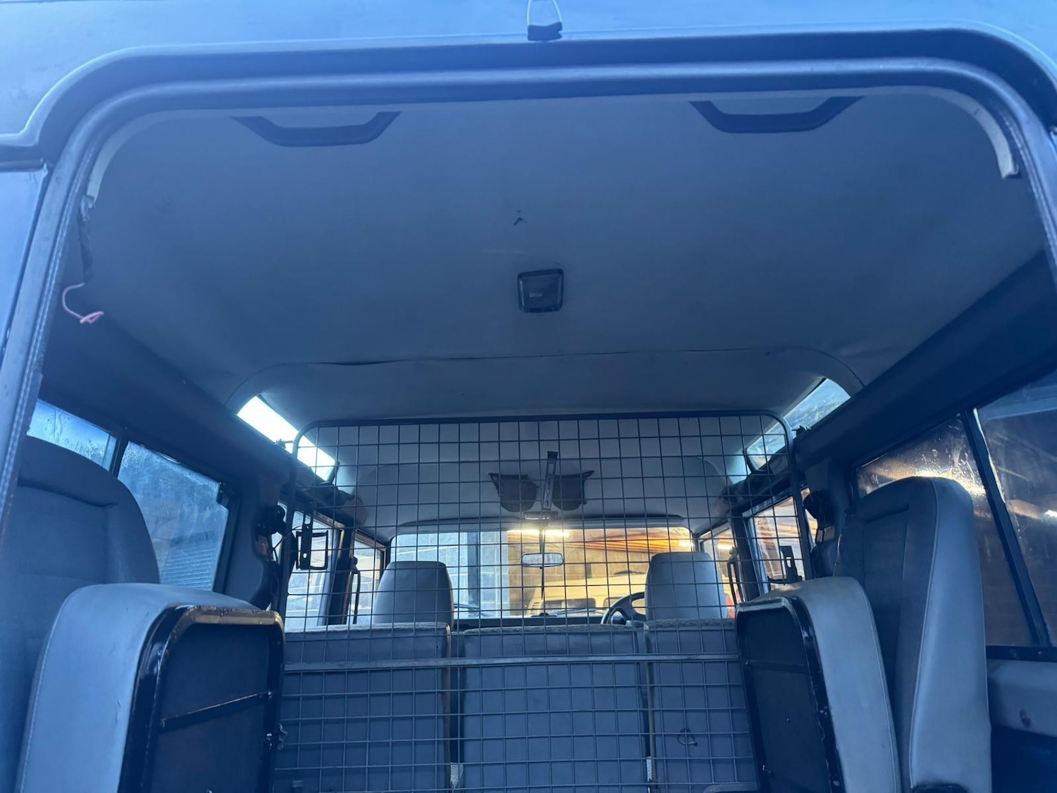 Used Land Rover Defender 2000 for sale - 76866514: Photo 75