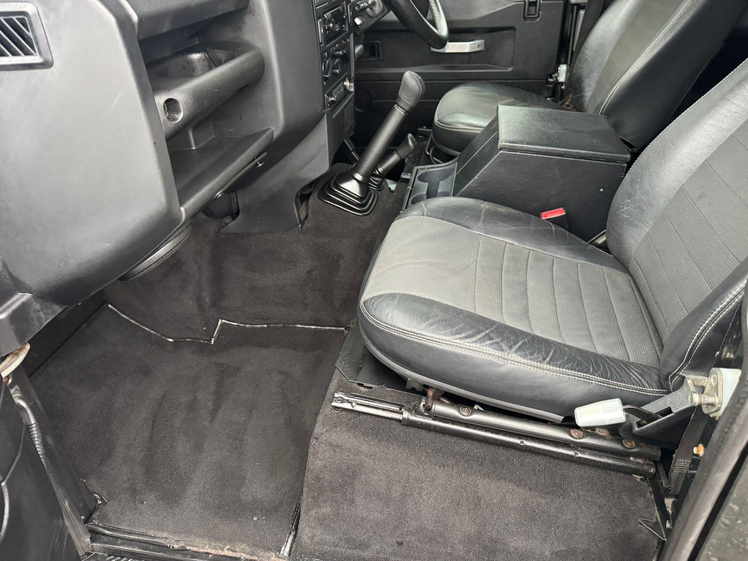 Used Land Rover Defender 2007 for sale - 77426124: Photo 24