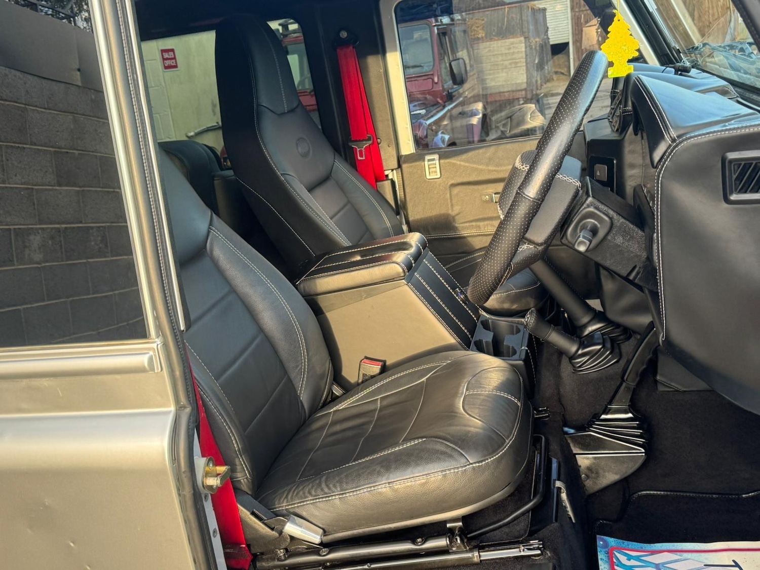 Used Land Rover Defender 90 2008 for sale - 76388547: Photo 19