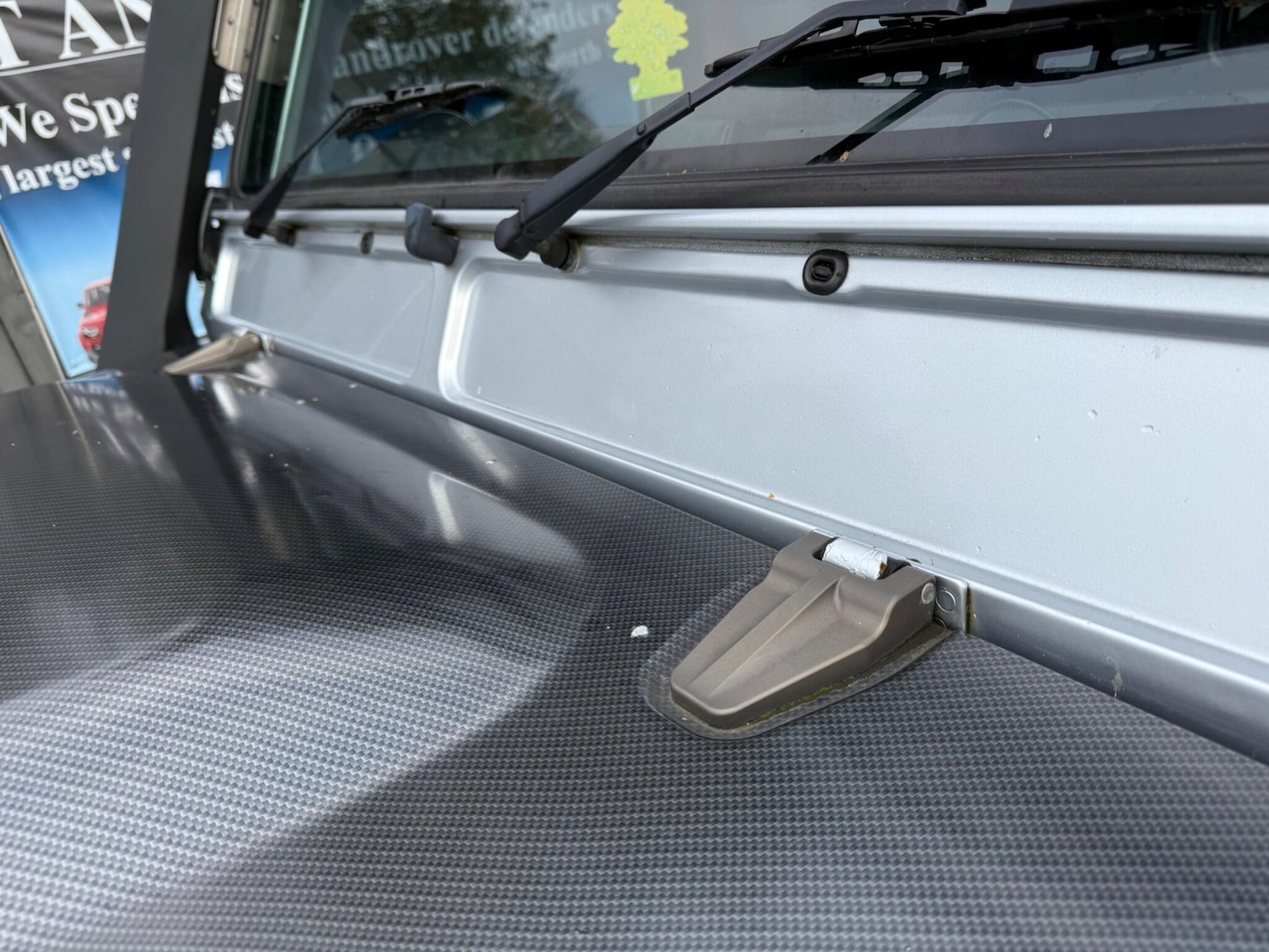 Used Land Rover Defender 90 2008 for sale - 76388547: Photo 54