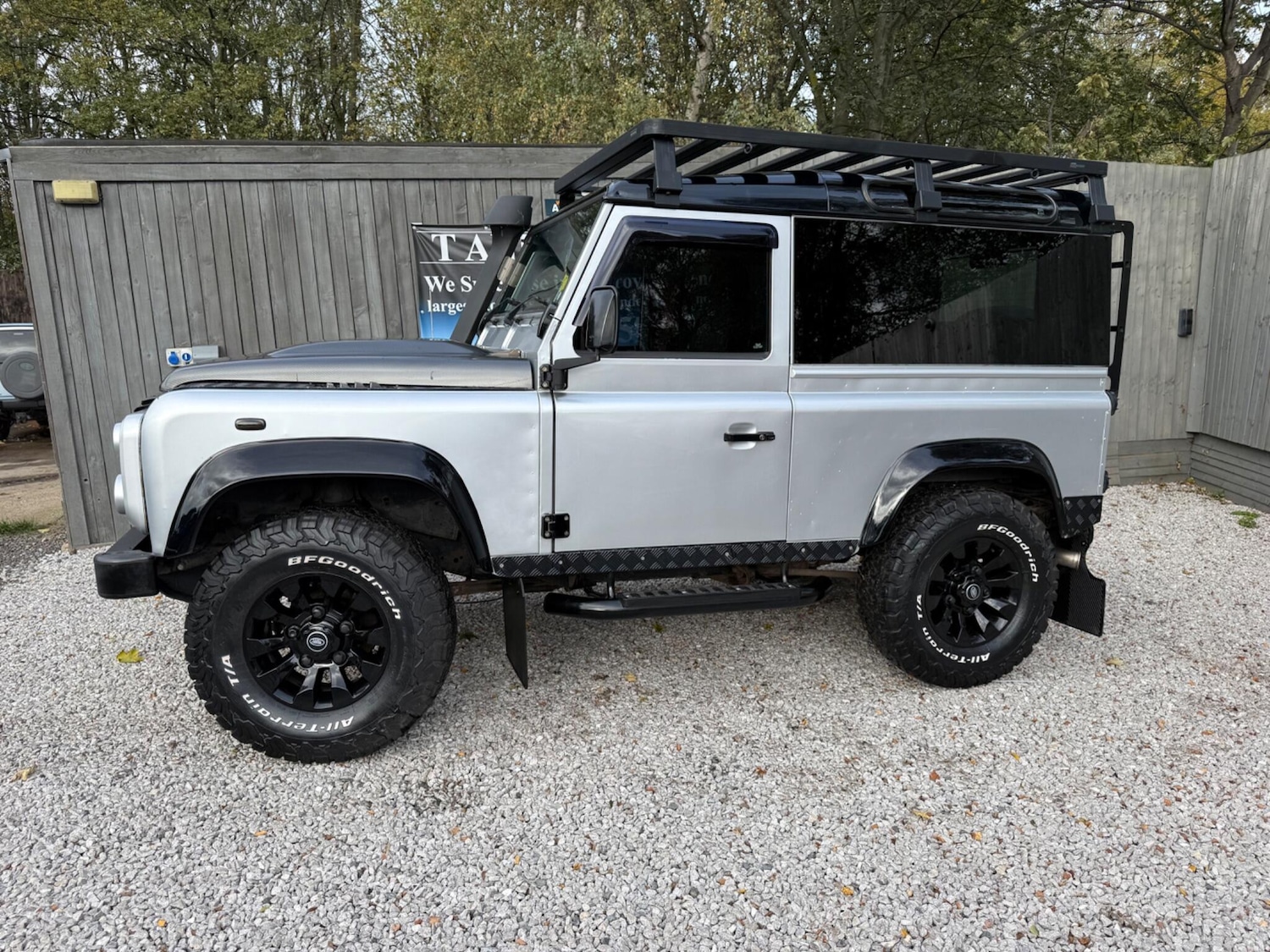 Used Land Rover Defender 90 2008 for sale - 76388547: Photo 6