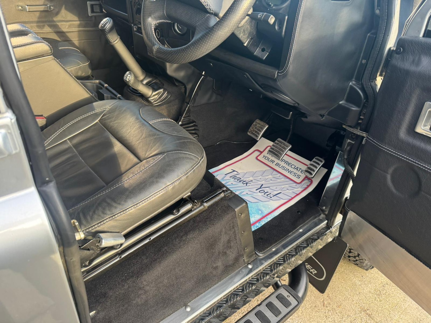 Used Land Rover Defender 90 2008 for sale - 76388547: Photo 68