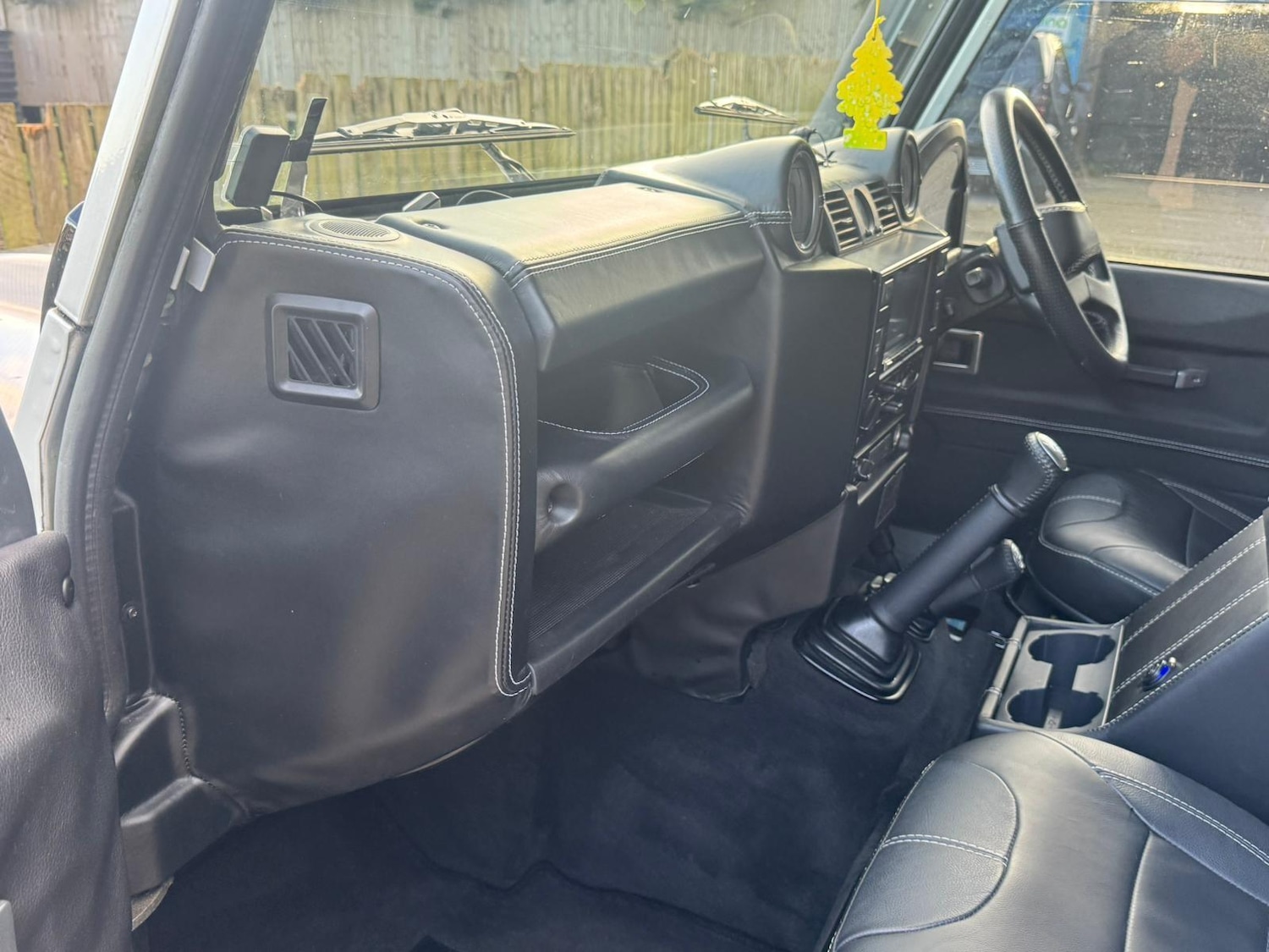 Used Land Rover Defender 90 2008 for sale - 76388547: Photo 70