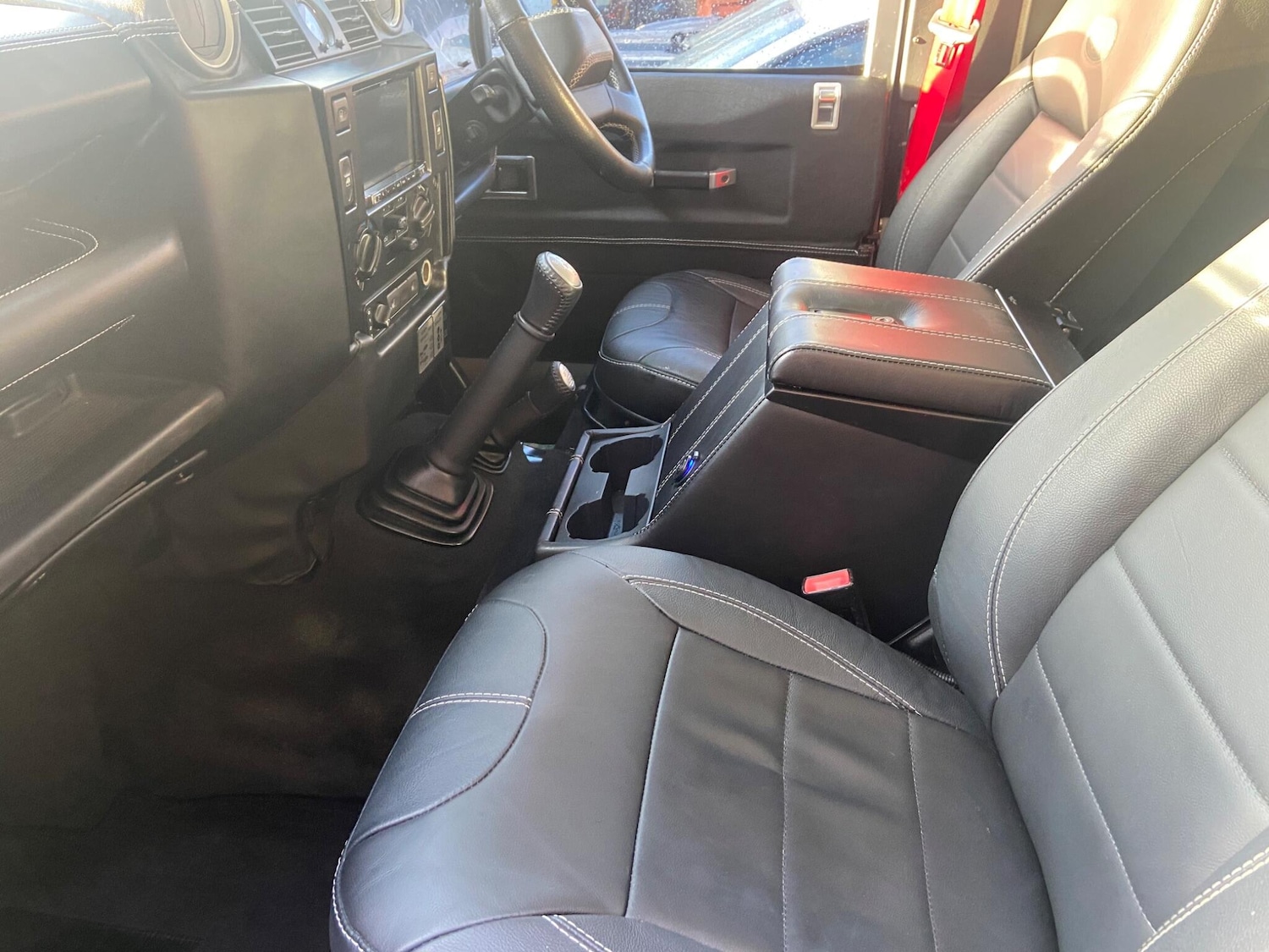 Used Land Rover Defender 90 2008 for sale - 76388547: Photo 85