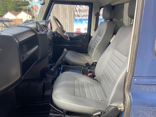 Used Land Rover Defender 90 2014 for sale - 76013201: Photo 14
