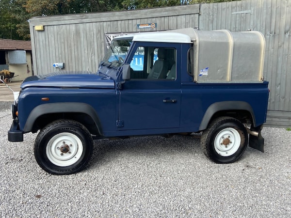 Used Land Rover Defender 90 2014 for sale - 76013201: Photo 15