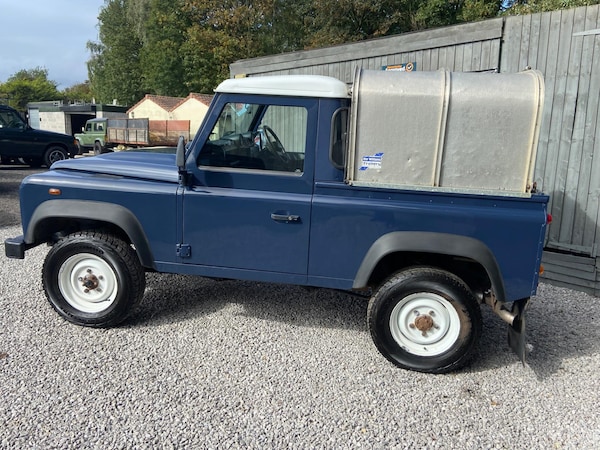 Used Land Rover Defender 90 2014 for sale - 76013201: Photo 29