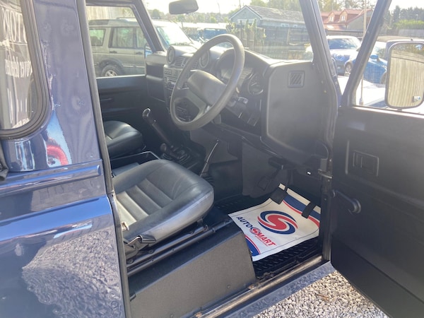 Used Land Rover Defender 90 2014 for sale - 76013201: Photo 48