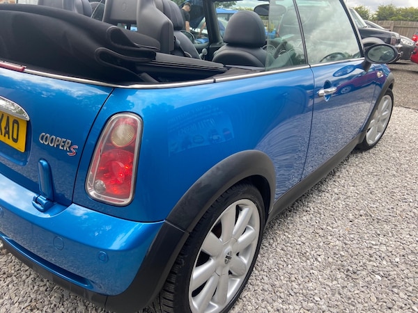 Used MINI Convertible 2008 for sale - 74822857: Photo 32