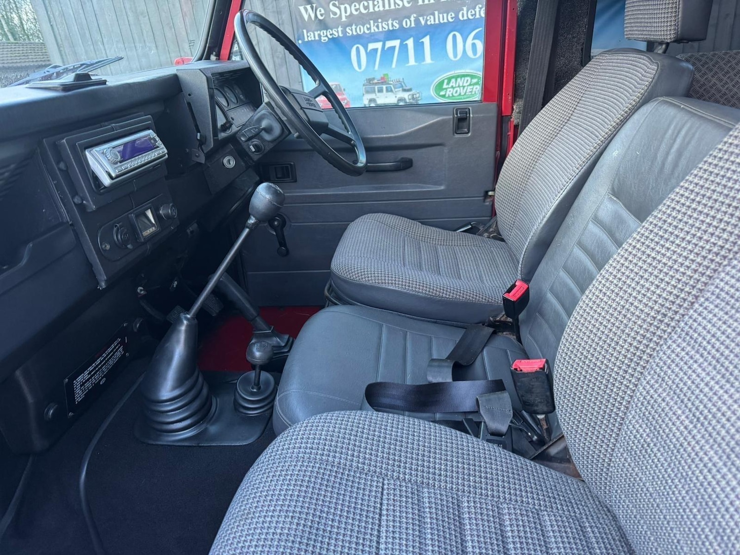 Used Land Rover Defender 90 1991 for sale - 77315240: Photo 17