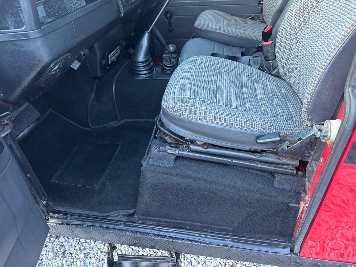 Used Land Rover Defender 90 1991 for sale - 77315240: Photo 22