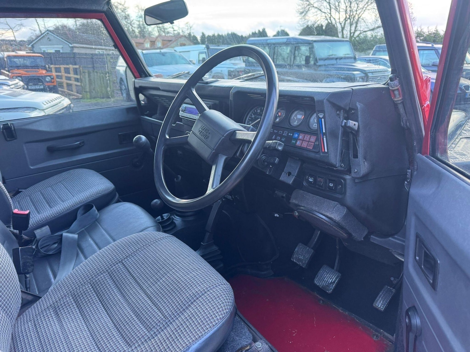 Used Land Rover Defender 90 1991 for sale - 77315240: Photo 80