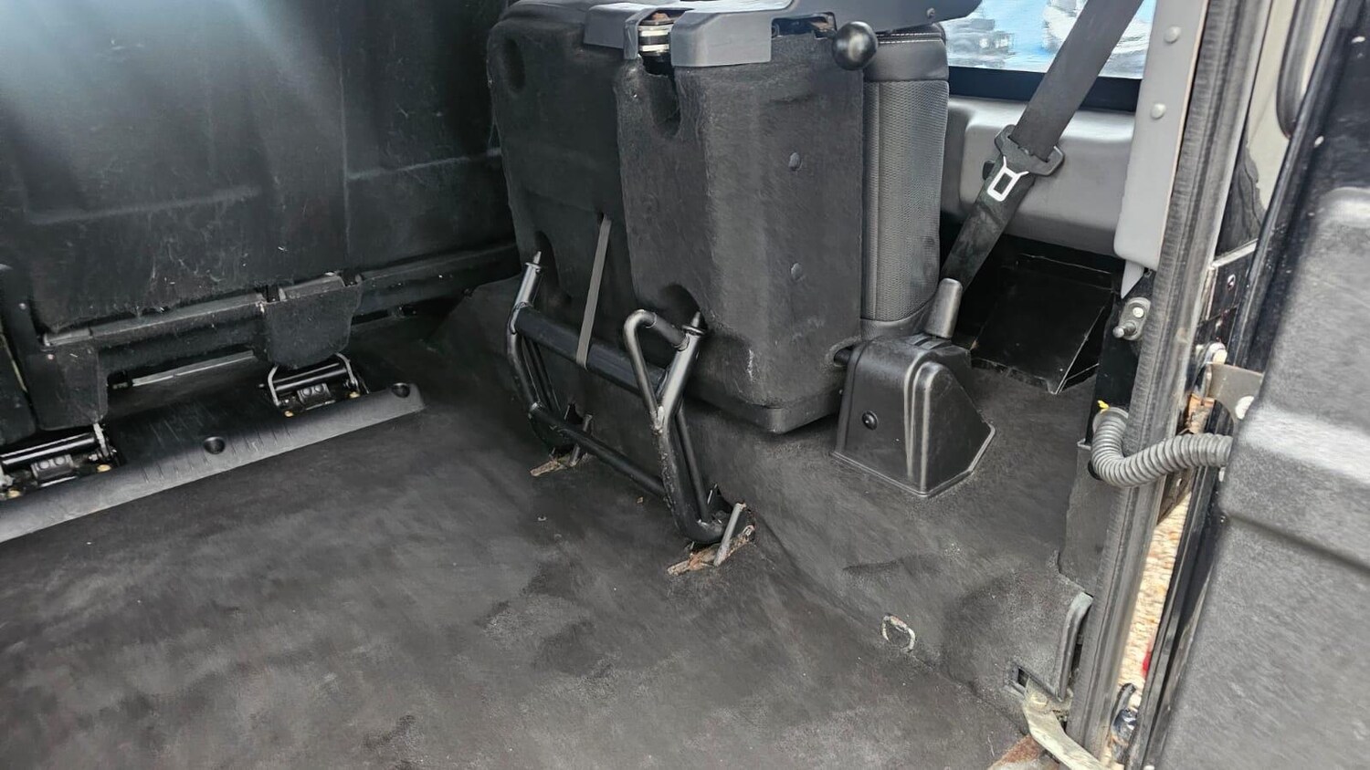 Used Land Rover Defender 2008 for sale - 76562414: Photo 89