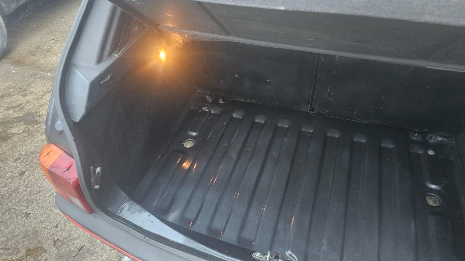 Used Peugeot 205 1987 for sale - 77315196: Photo 69