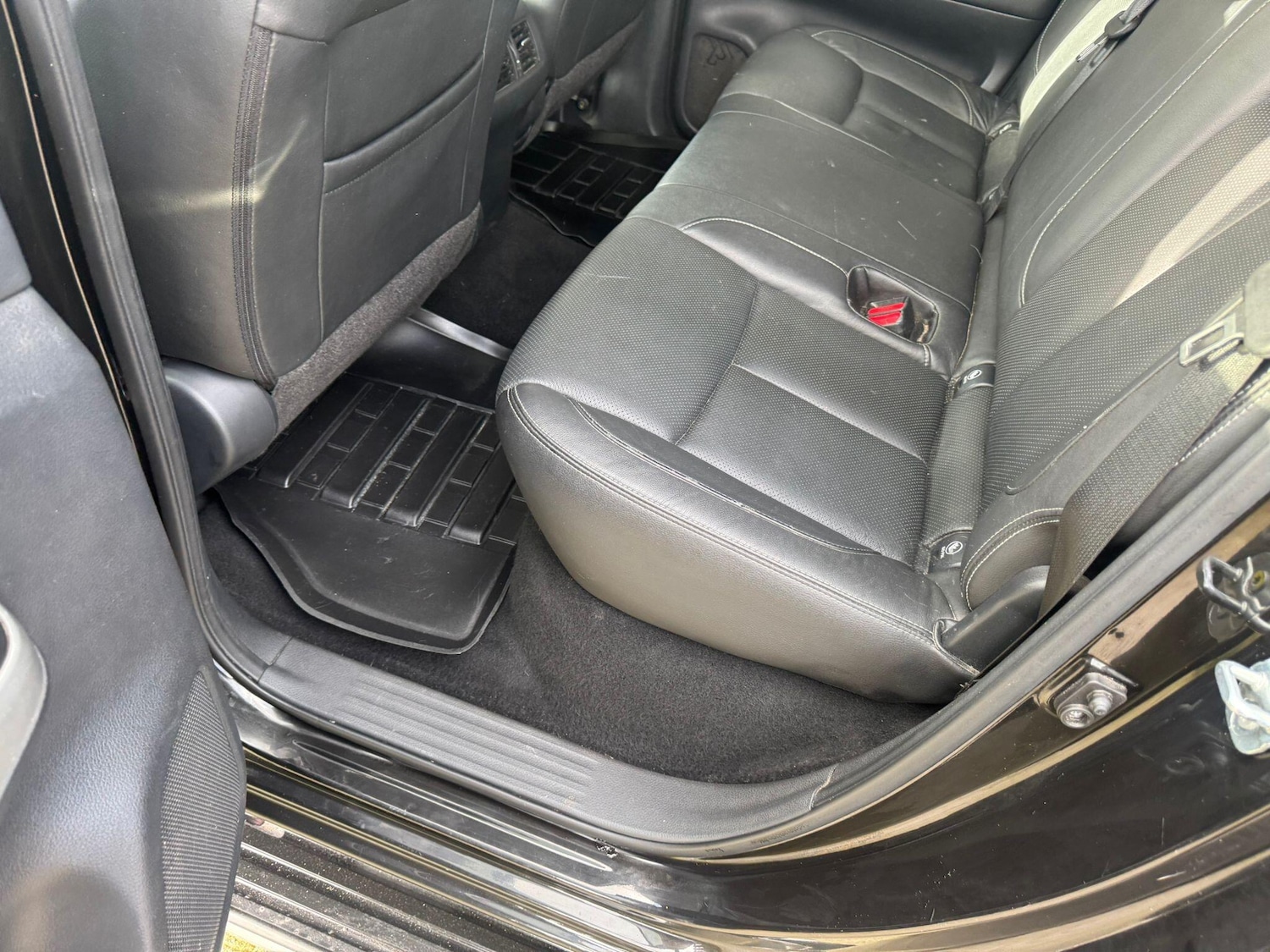 Used Nissan Navara 2017 for sale - 76398475: Photo 60