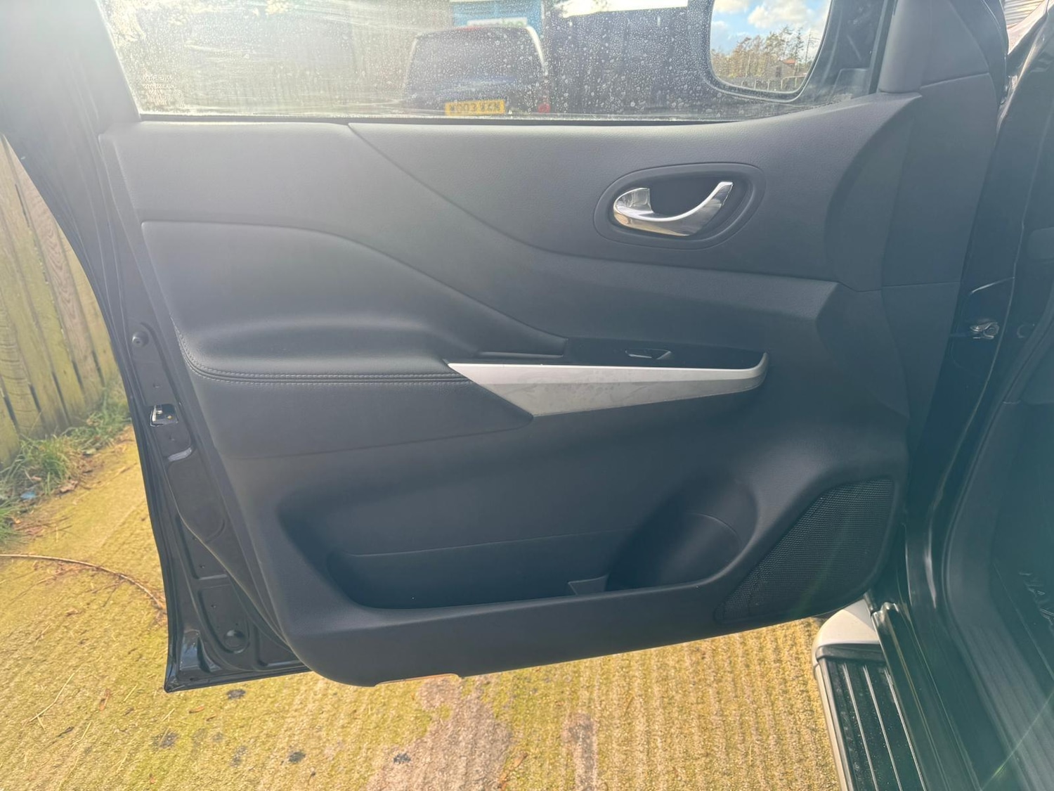 Used Nissan Navara 2017 for sale - 76398475: Photo 64