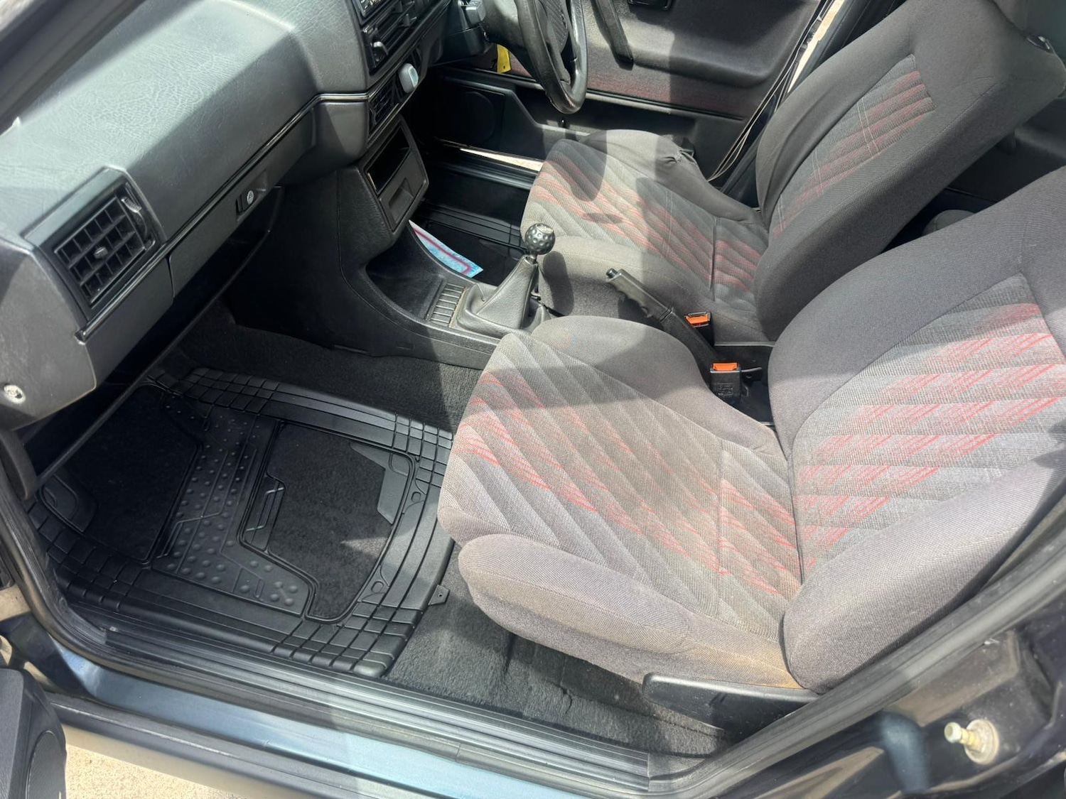 Used Volkswagen Golf 1991 for sale - 76021056: Photo 15