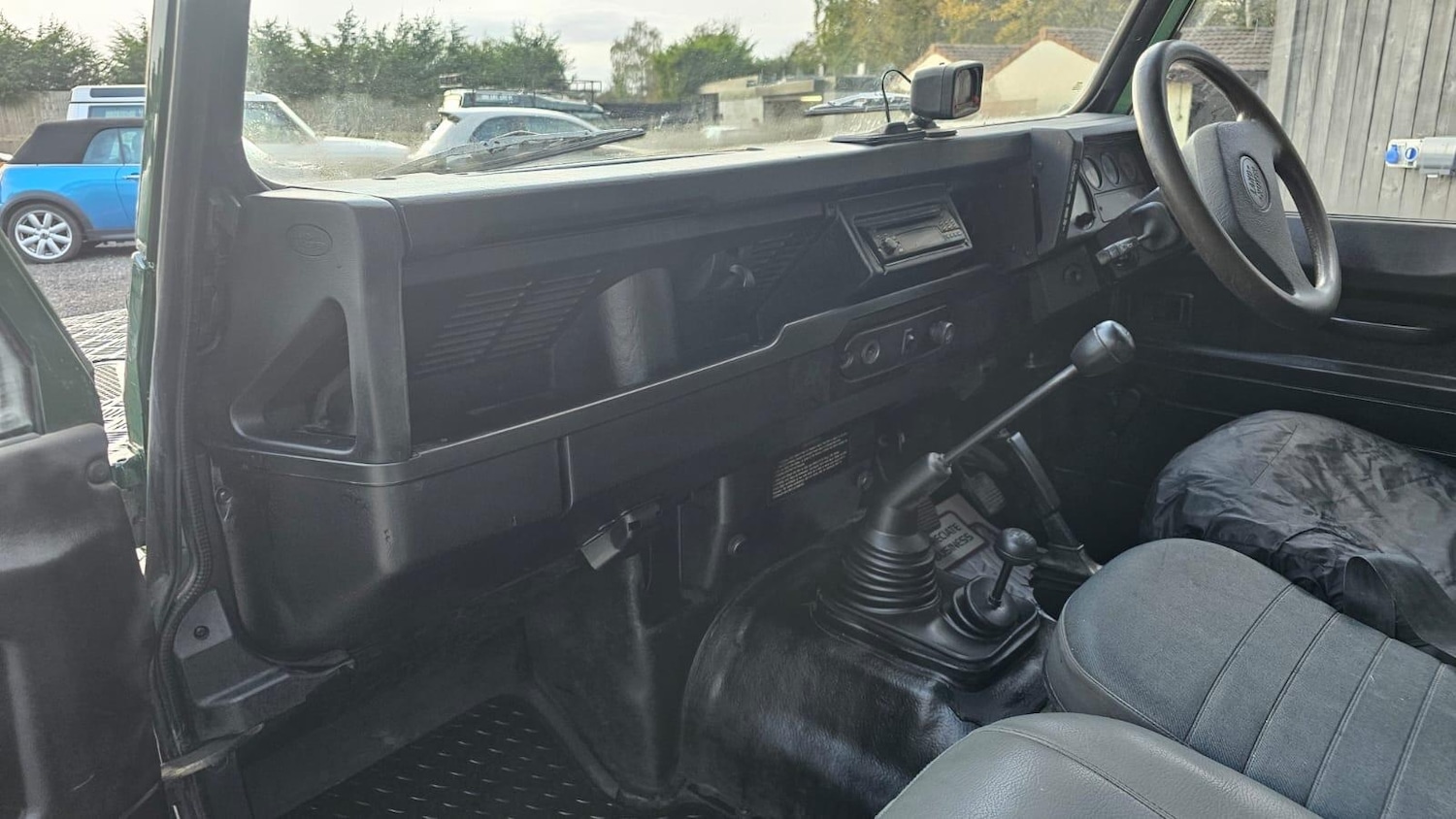 Used Land Rover Defender 1997 for sale - 76539125: Photo 24