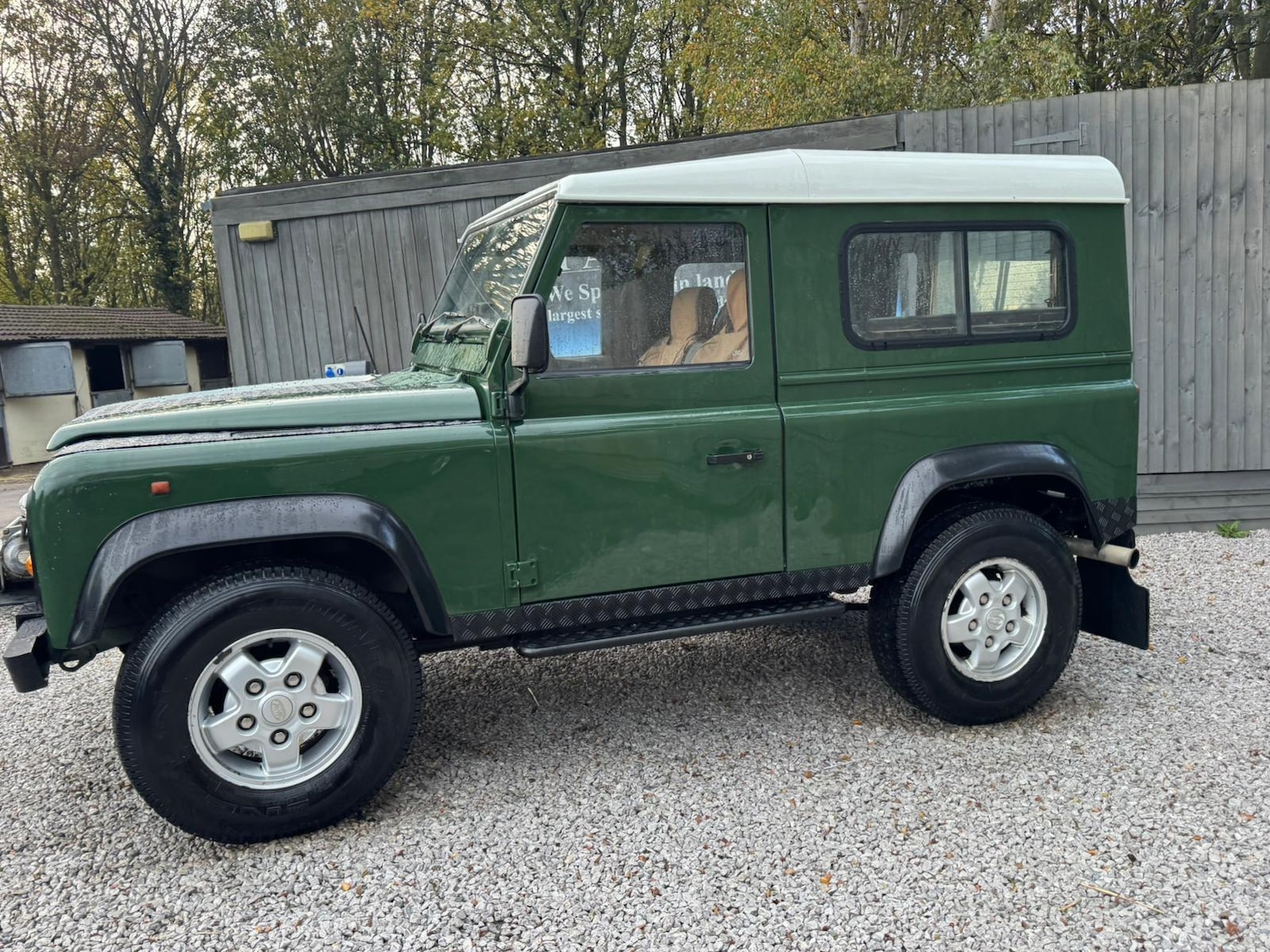 Used Land Rover Defender 1997 for sale - 76539125: Photo 41