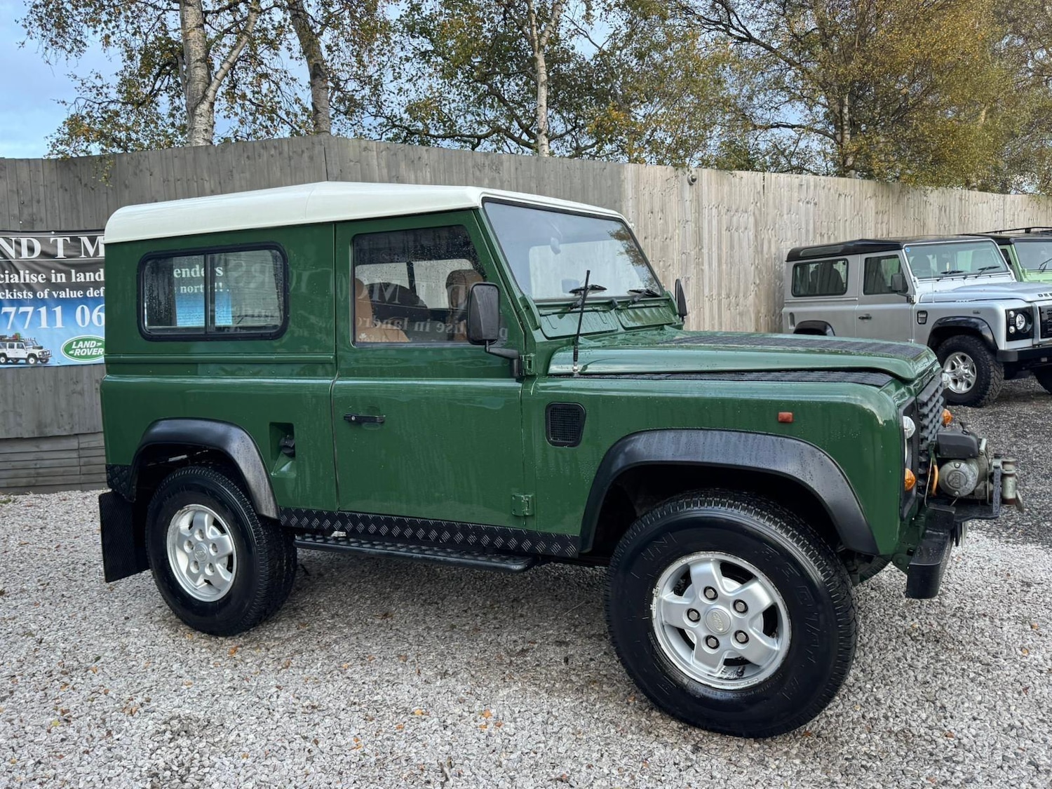 Used Land Rover Defender 1997 for sale - 76539125: Photo 45