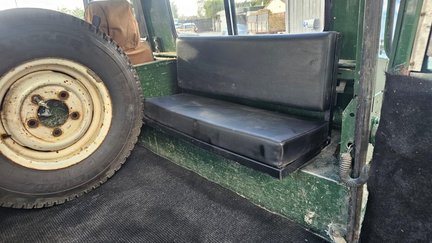 Used Land Rover Defender 1997 for sale - 76539125: Photo 70