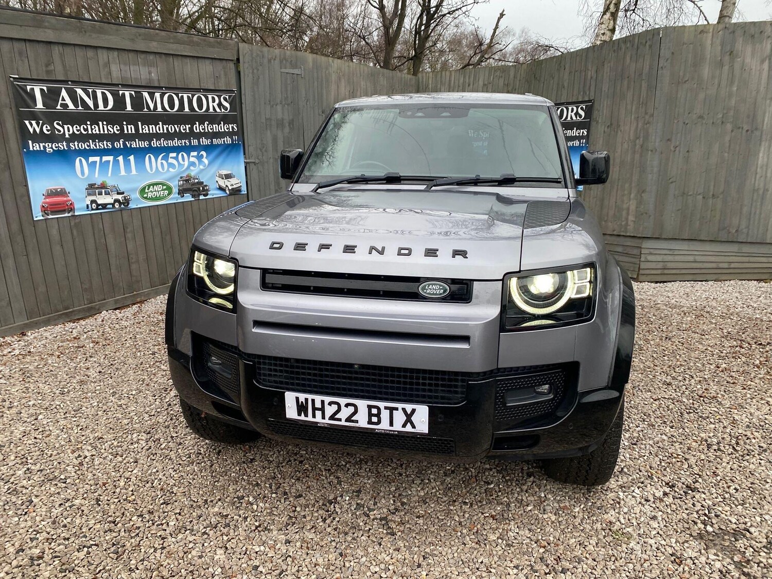 Used Land Rover Defender 90 for sale - 77190876: Photo 12