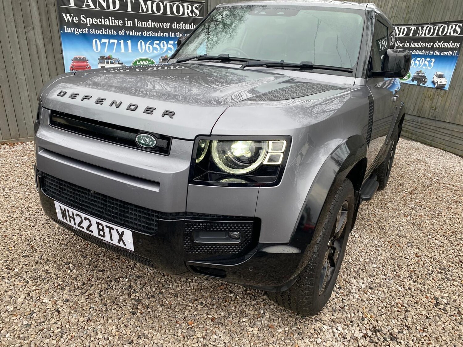 Used Land Rover Defender 90 for sale - 77190876: Photo 15