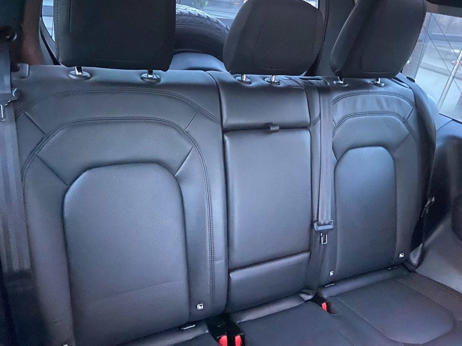 Used Land Rover Defender 90 for sale - 77190876: Photo 25