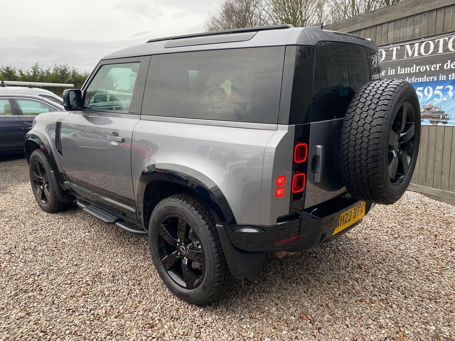 Used Land Rover Defender 90 for sale - 77190876: Photo 33